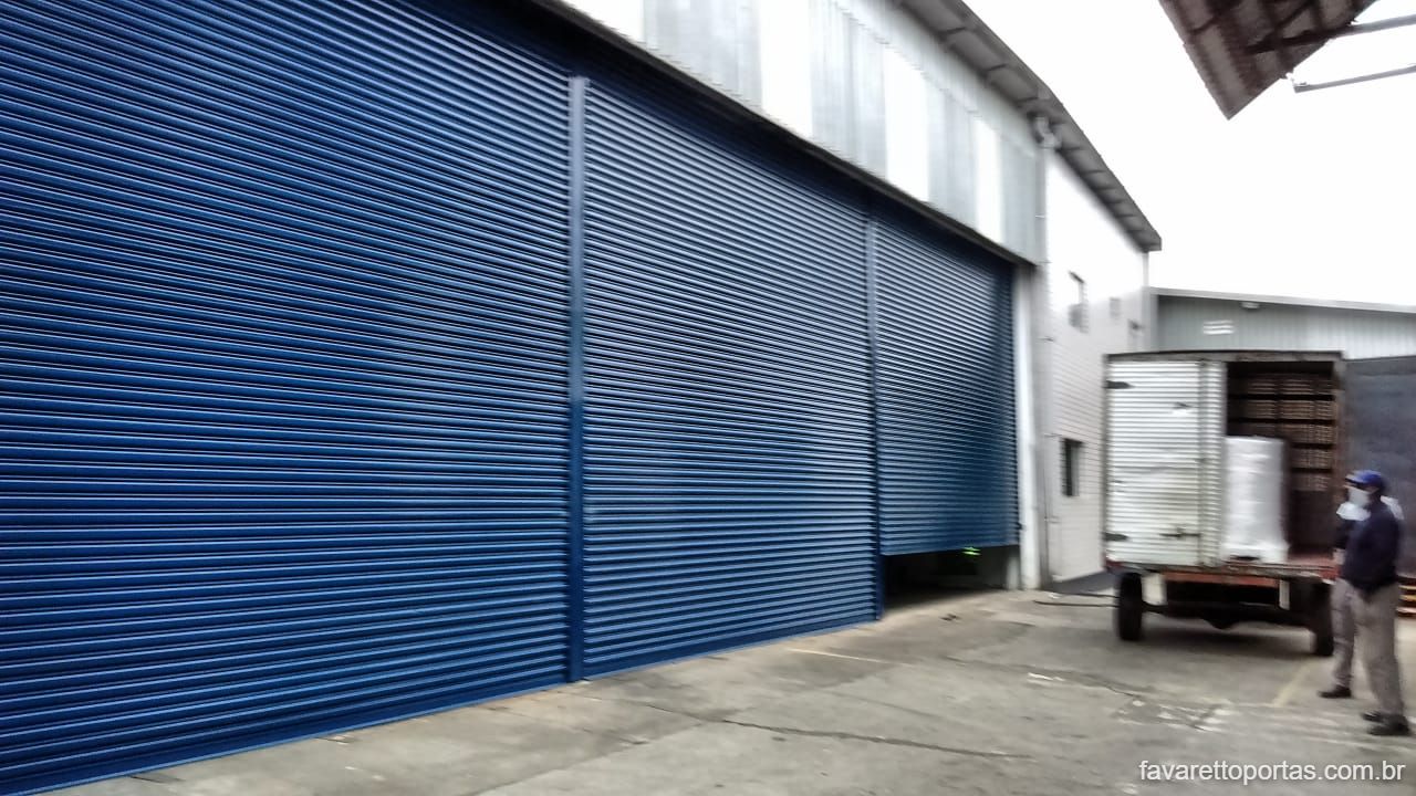 Porta de Rolo Automática em Teresópolis - RJ - Favaretto Portas